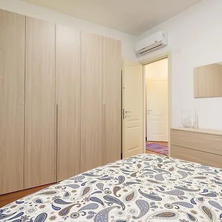 Cattaneo Arena Apartaments Apartment